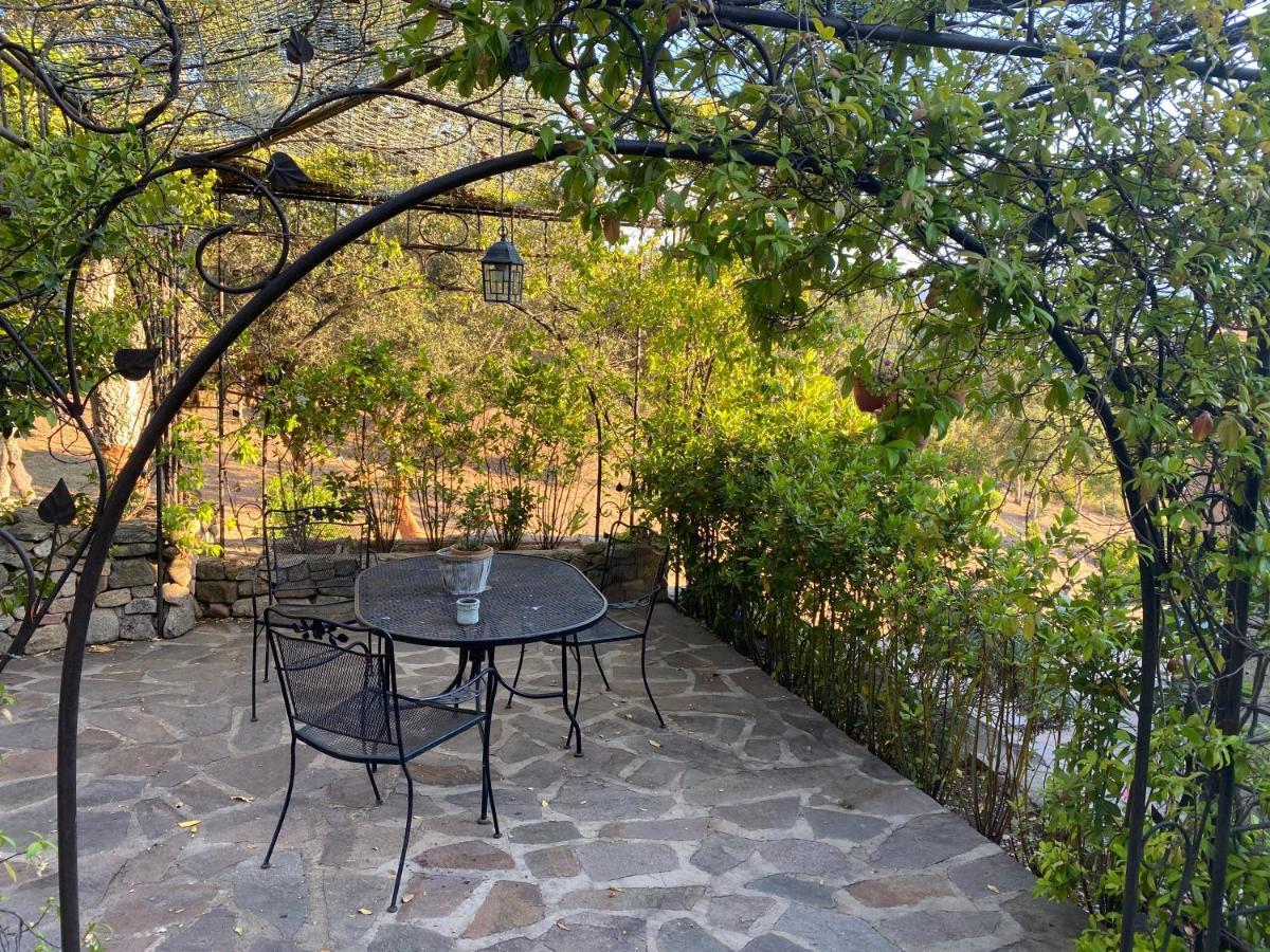 Li Paduleddi Country Guest House Olbia Exterior foto